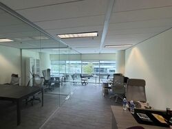Gateway East (D7), Office #556982221
